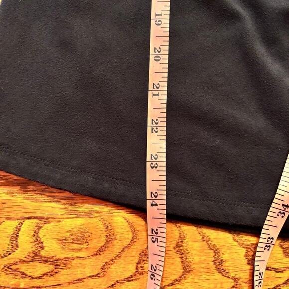 Nic + Zoe Black Sleeveless Top with keyhole on back Size M - Picture 8 of 9